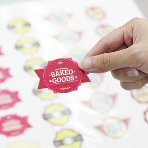 Печать наклеек